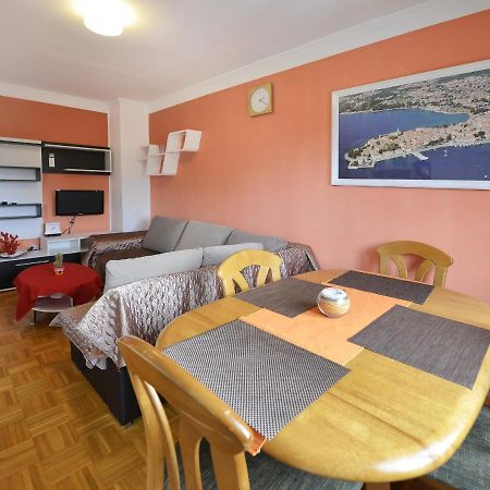 פורץ Apartman Kuki מראה חיצוני תמונה