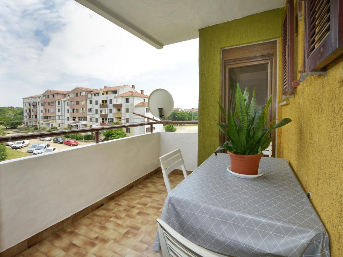 פורץ Apartman Kuki מראה חיצוני תמונה